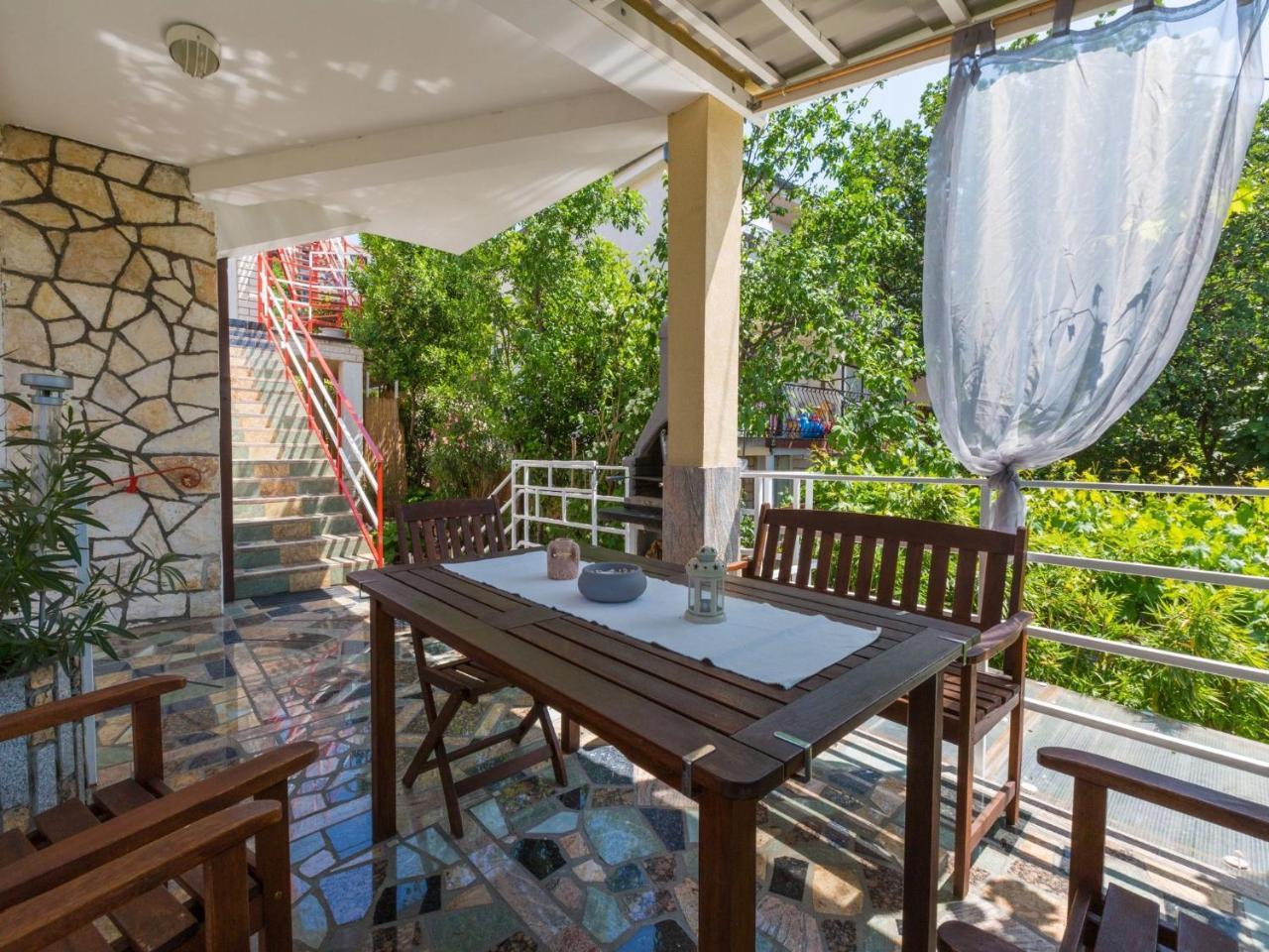 Apartments Susanne Novi Vinodolski Εξωτερικό φωτογραφία